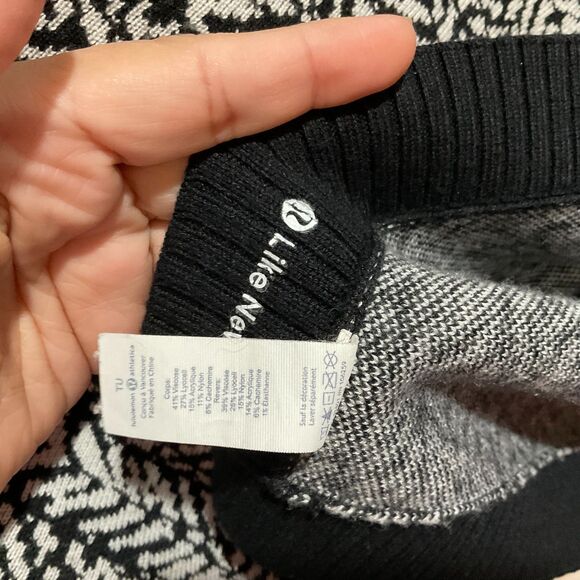 Lululemon Herringbone Divinity Poncho Shawl Sweater Tencel Cashmere Blend O/S - Picture 4 of 7